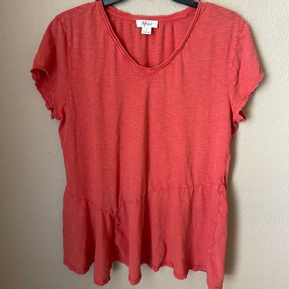 ❤️Style & Co Peplum Distressed Tee